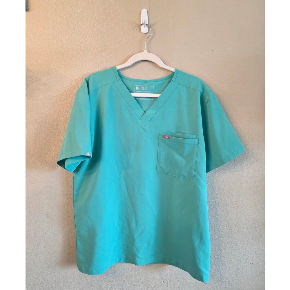 Figs Men's Leon Three Pocket Scrub Top SZ Large Surgical Green Medical Nursing